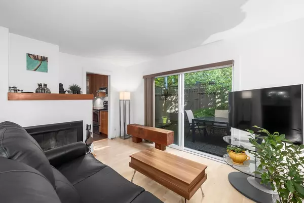 158 E 17th AVE, Vancouver, BC V5V 1A4