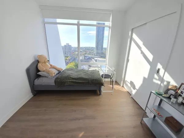 2181 Madison AVE #1404 Burnaby, BC V5C 0N4