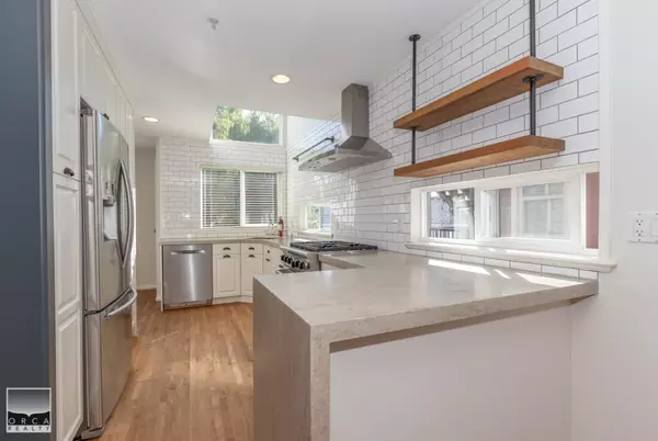 Vancouver, BC V5T 2R7,786 E 15th AVE