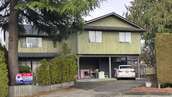 3211 Bowen DR, Richmond, BC V7C 4C6