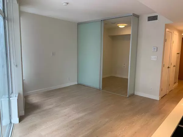 Vancouver, BC V6A 0G1,161 E 1st AVE #202