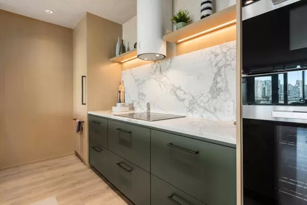 Vancouver, BC V5Y 0B7,1616 Columbia ST #805