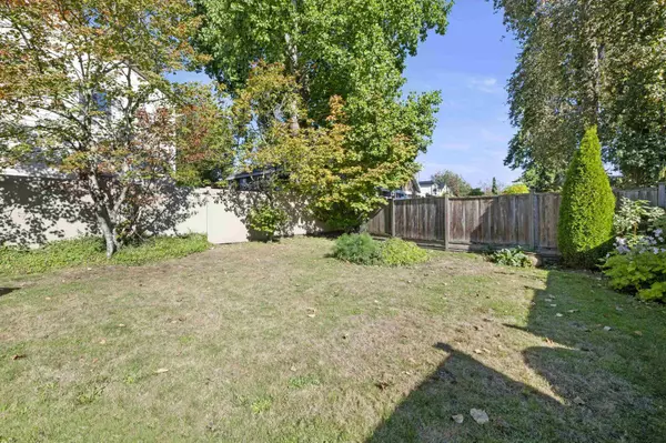 Surrey, BC V3V 7S3,12233 92 AVE #133