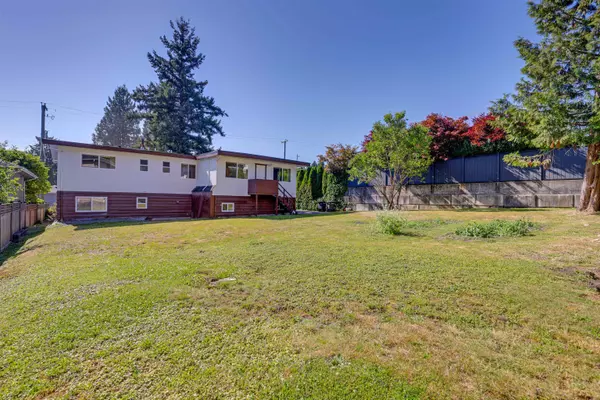 860 Howard AVE, Burnaby, BC V5B 3R6