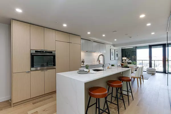 Vancouver, BC V6A 1X6,239 Keefer ST #903