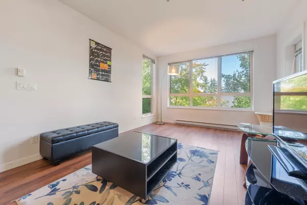 Surrey, BC V3Z 5K3,15918 26 AVE #311