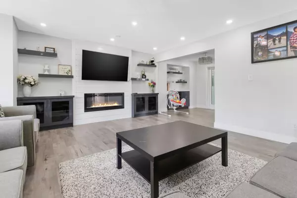 Surrey, BC V3W 2C5,14332 Hyland RD