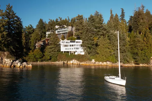 West Vancouver, BC V7W 2V7,5530 Parthenon PL