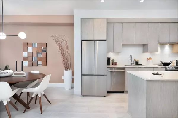 Surrey, BC V3Z 1K9,16355 21 AVE #19