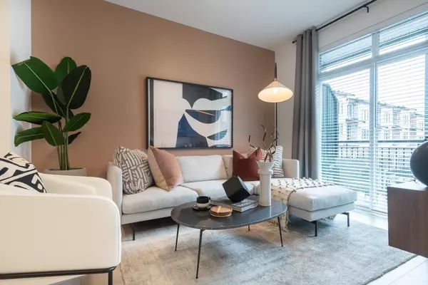 Surrey, BC V3Z 1K9,16355 21 AVE #19