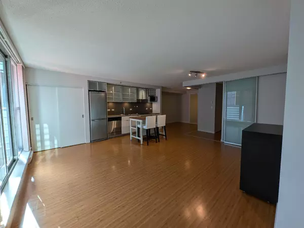 Vancouver, BC V6A 0B2,168 Powell ST #605