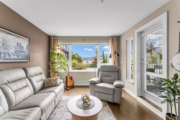 13740 75a AVE #204, Surrey, BC V3W 0E8
