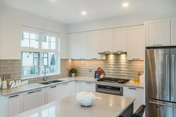 Coquitlam, BC V3B 2W7,1310 Mitchell ST #126
