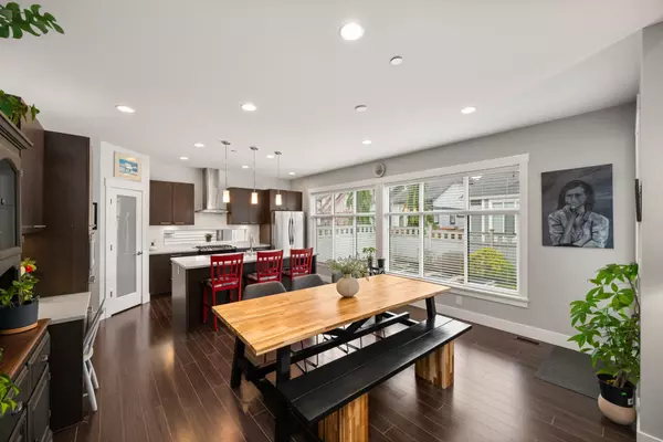 4676 Blue Heron WAY, Tsawwassen, BC V4M 0A8