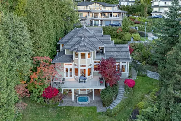 West Vancouver, BC V7S 3H7,2398 Constantine PL