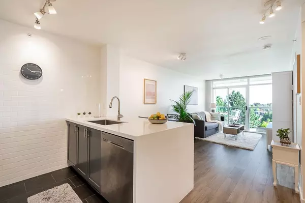 Vancouver, BC V5S 4V3,2733 Chandlery PL #705