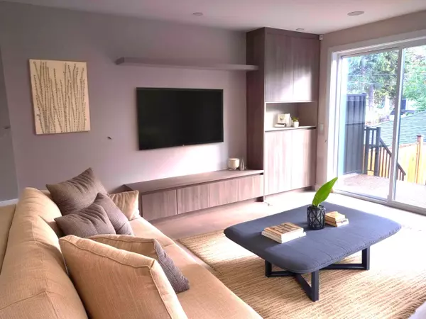 Vancouver, BC V6P 2V8,1706 W 68 AVE #2