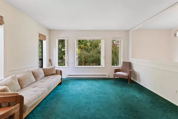 1067 Fircrest RD Gibsons, BC V0N 1V4