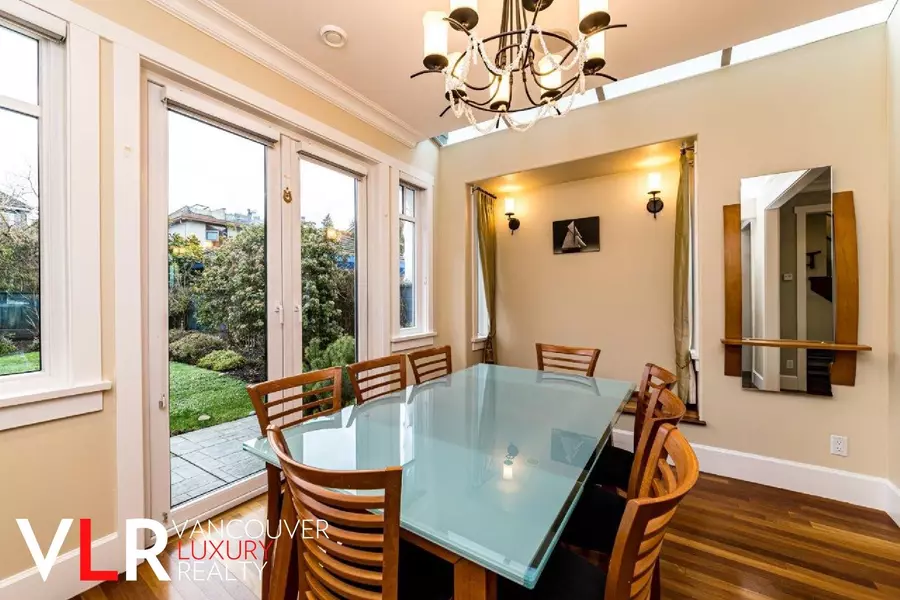 4514 NW Marine DR, Vancouver, BC V6R 1B8