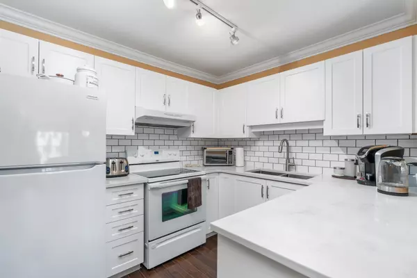 2962 Trethewey ST #402, Abbotsford, BC V2T 4M3