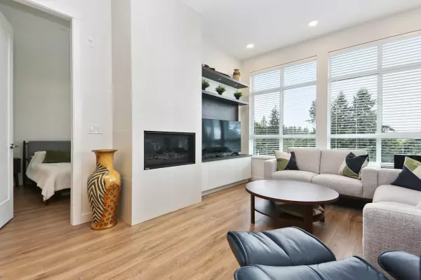 Abbotsford, BC V2S 0J3,33540 Mayfair AVE #503