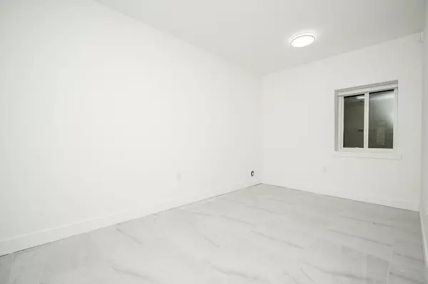 Surrey, BC V3Z 1K2,19XX 168st ST