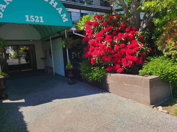 White Rock, BC V4B 3V6,1521 Blackwood ST #111