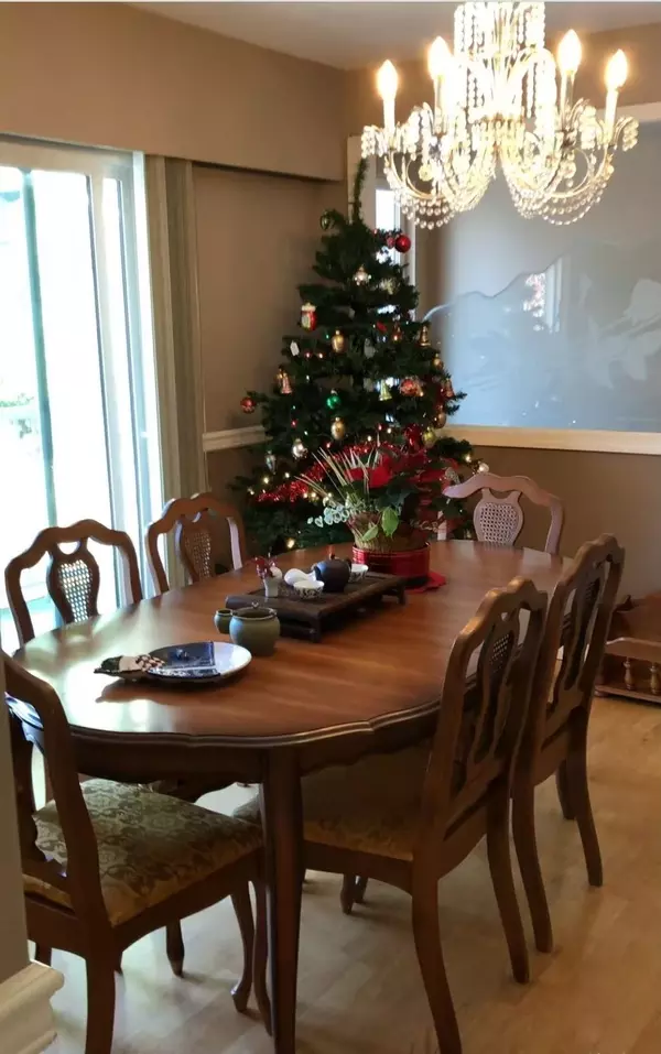 Surrey, BC V3Z 9X6,22xx 171 ST