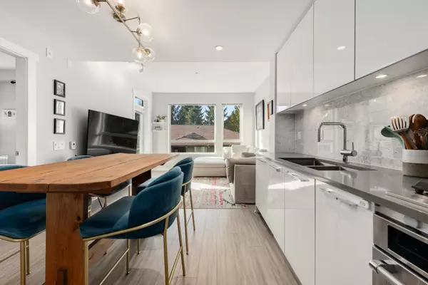 North Vancouver, BC V7J 0C1,2651 Library LN #311