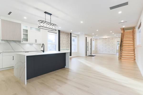 20265 98 AVE, Langley, BC V1M 3E4