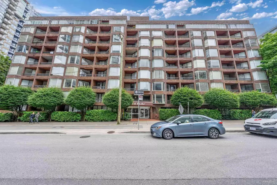 950 Drake ST #512, Vancouver, BC V6Z 2B9