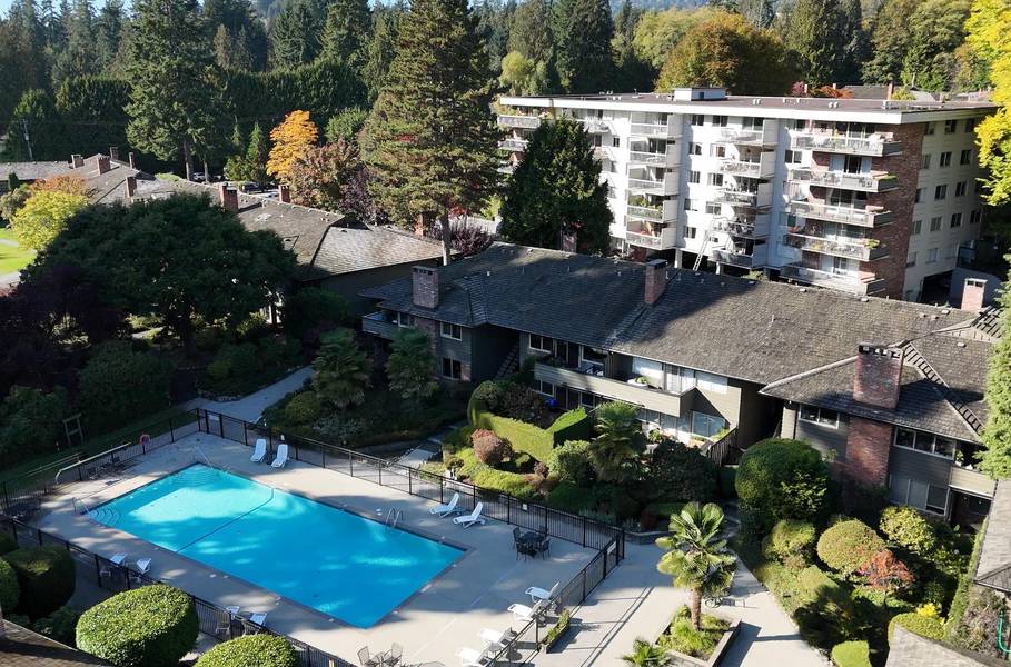 235 Keith RD #1218, West Vancouver, BC V7T 1L5
