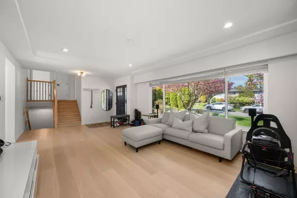 Vancouver, BC V6L 2C6,2566 Mcbain AVE