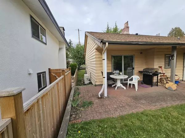 2006 Hamilton ST New Westminster, BC V3M 2P6