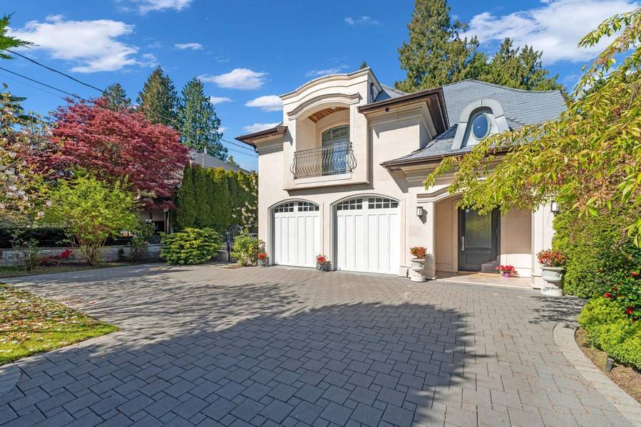 4348 Erwin DR, West Vancouver, BC V7V 1H6