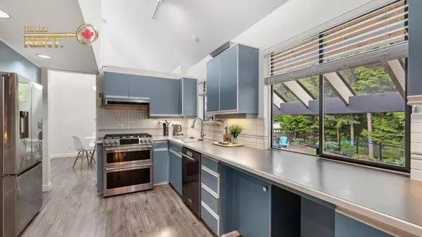 3690 Rutherford CRES North Vancouver, BC V7N 2C7
