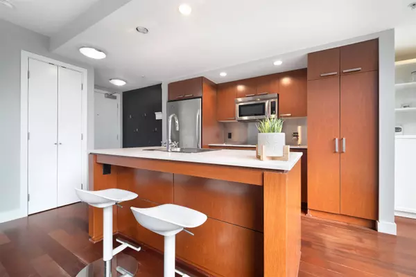 Vancouver, BC V7J 2J8,1255 Seymour ST #701