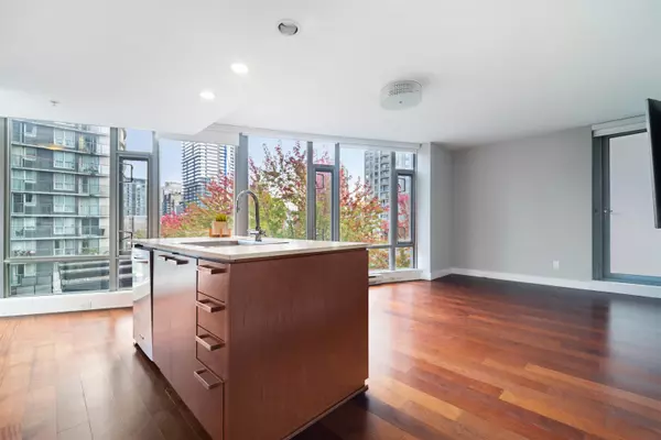 Vancouver, BC V7J 2J8,1255 Seymour ST #701