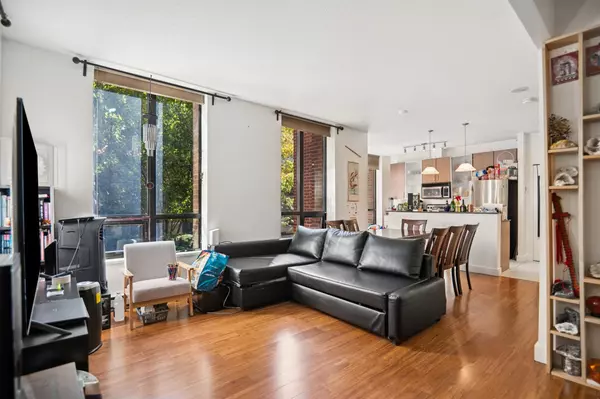 Vancouver, BC V6B 1S3,308 Smithe ST