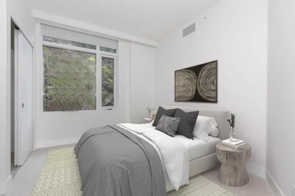 6687 Nelson AVE #401 West Vancouver, BC V7W 2B2