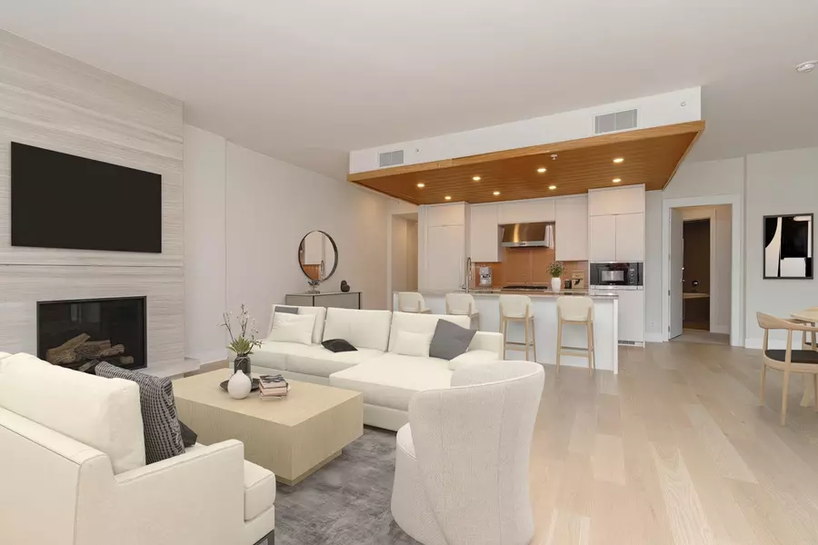 6687 Nelson AVE #401, West Vancouver, BC V7W 2B2