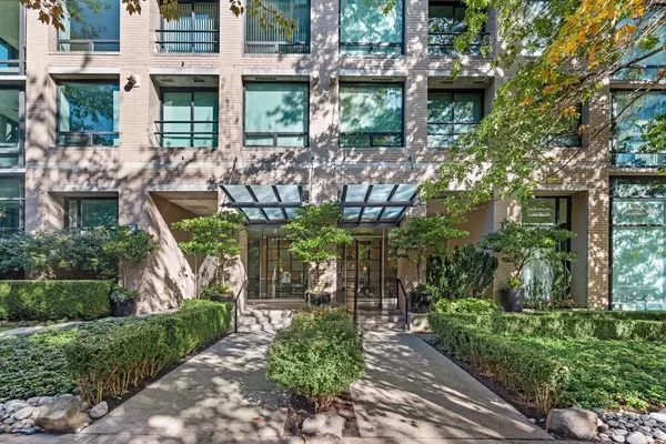 Vancouver, BC V6E 4R7,1003 Burnaby ST #403