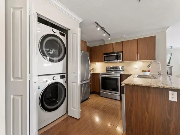 Langley, BC V2Y 3K1,8929 202 ST #B203