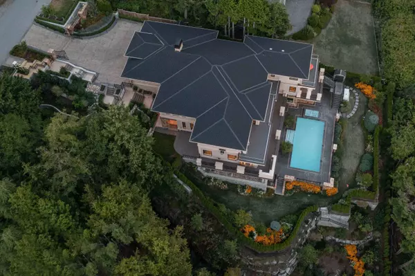 West Vancouver, BC V7S 2P3,1436 Sandhurst PL