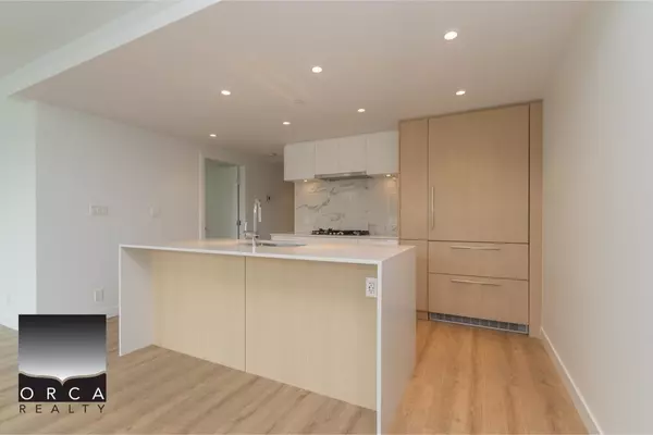 North Vancouver, BC V7J 0E6,1500 Fern ST #602