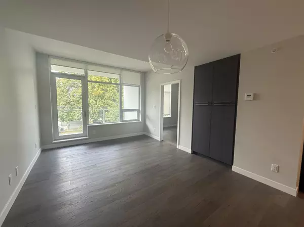 Vancouver, BC V5Z 0H5,4963 Cambie ST #202