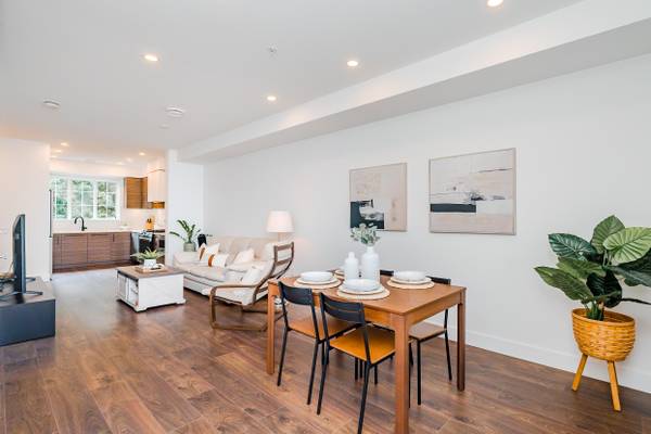 8888 Spires RD #25, Richmond, BC V6Y 0L9