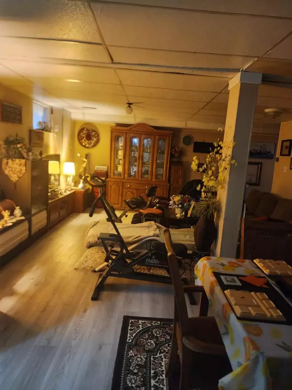 Abbotsford, BC V2S 1Y4,2532 E Bourquin CRES