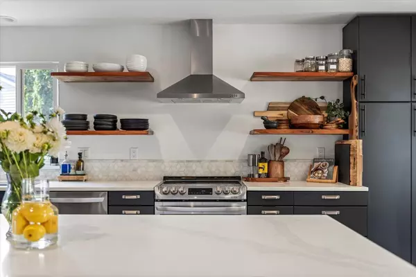 Abbotsford, BC V3G 2W9,36125 Marshall RD