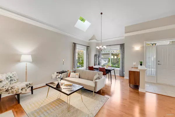 Surrey, BC V4A 9Y5,14968 24 AVE #35